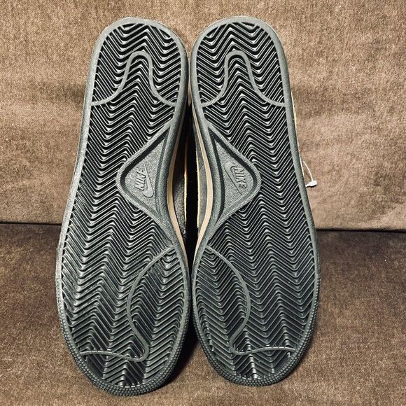 Nike SB Dunk Skateboarding Gum Rubber Soles Vintage OG 2010 Chocolate Suede 8.5 - Picture 8 of 9